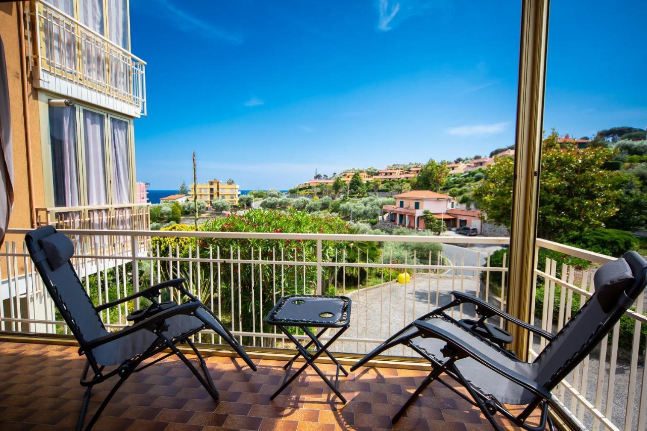La Casa Di Vittoria Apartment San Lorenzo al Mare Exterior photo